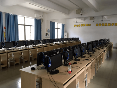 锐捷云课堂助力海南农垦中学 革新计算机教育软件硬件体验